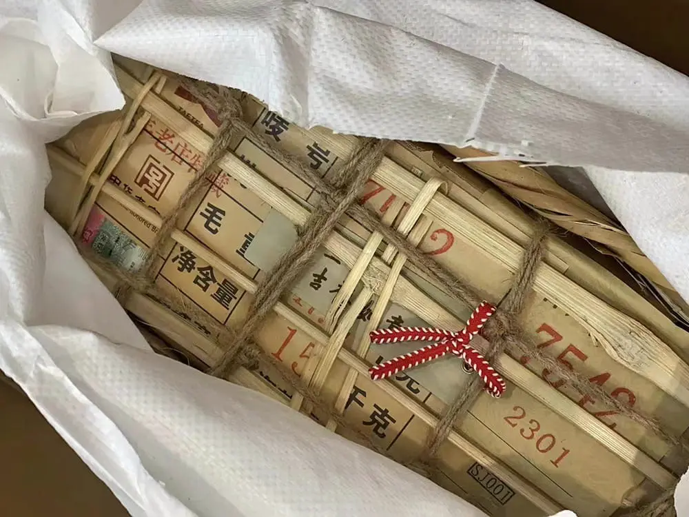 黄冈大益普洱茶回收多少钱？影响回收价格的关键因素与市场行情解析