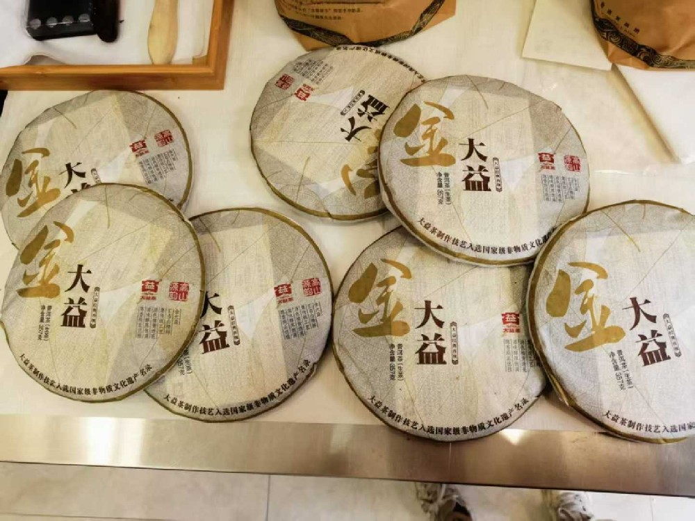 黄冈老茶客亲测：回收普洱茶哪个平台好？我的实战经验分享