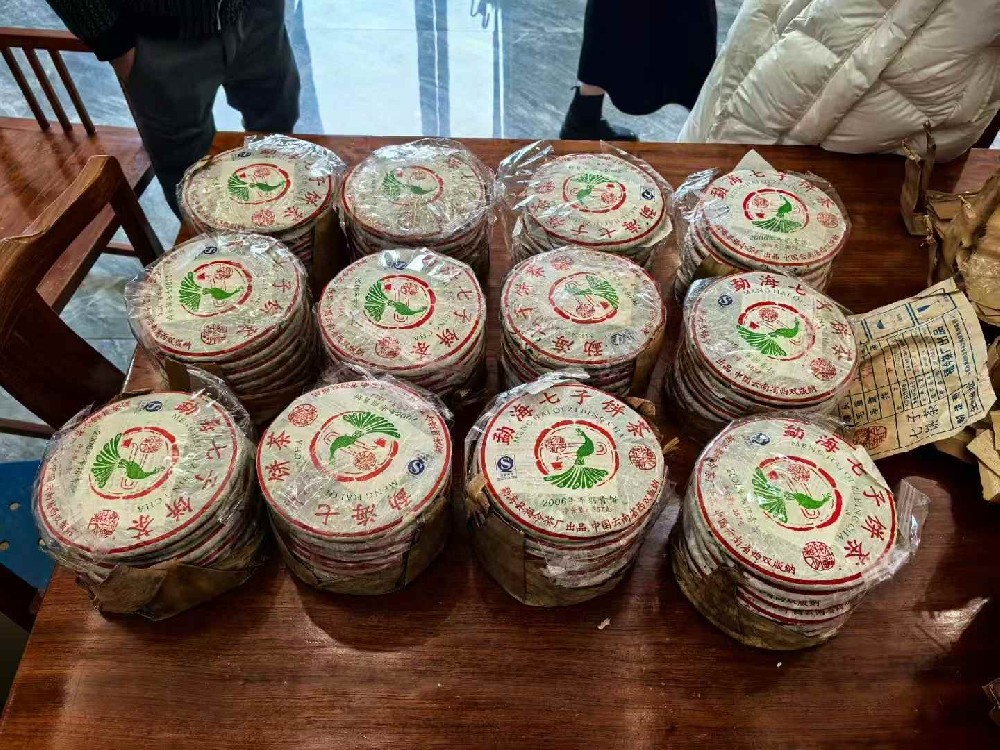 黄冈普洱茶回收专业服务，全国高价上门回收，24小时联系电话